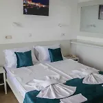 Carmen Azzuro Hotel