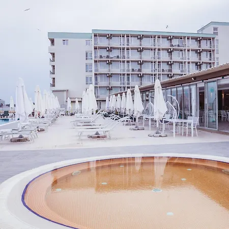 Carmen Azzuro Hotel 4*