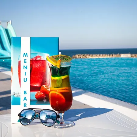 Hotel Carmen Azzuro 4*