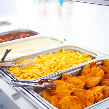 Hotel Carmen Azzuro 4*