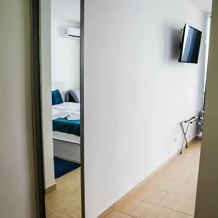 Carmen Azzuro Hotel