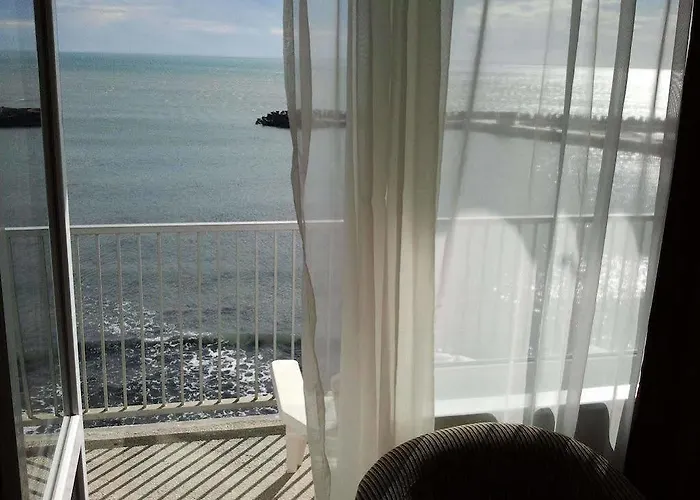 Carmen Azzuro Hotel Venus